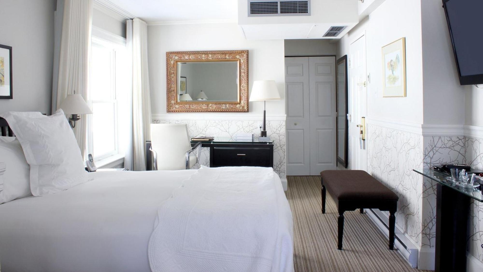 Manoir Hovey, Relais & Chateaux Hotel 5*